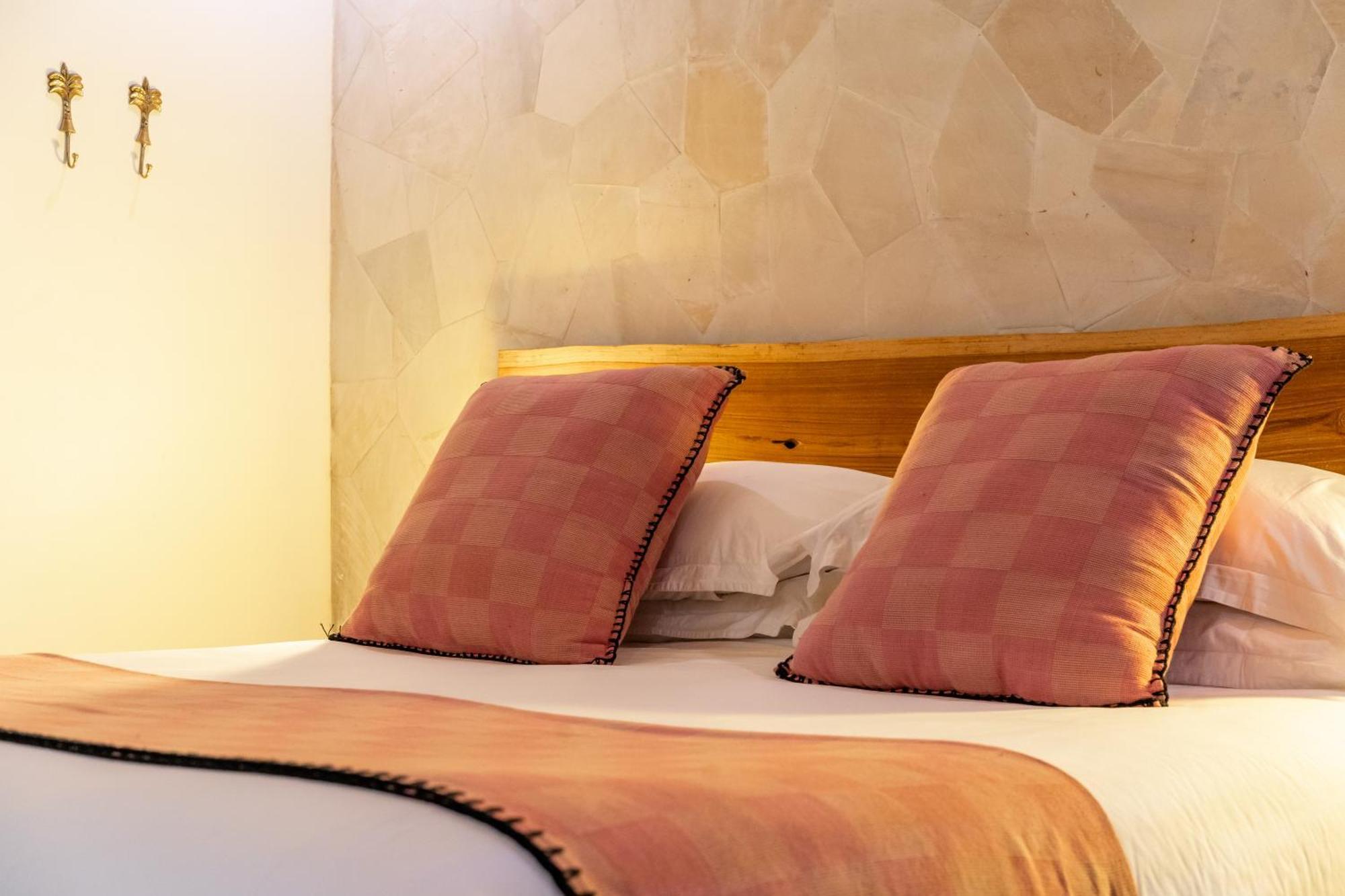 Bombora Medewi Hotel Pulukan Kültér fotó